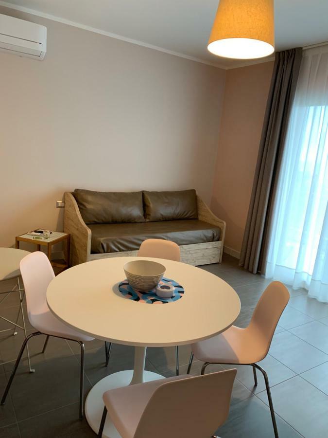 Red'S Apartments Torre Melissa Extérieur photo